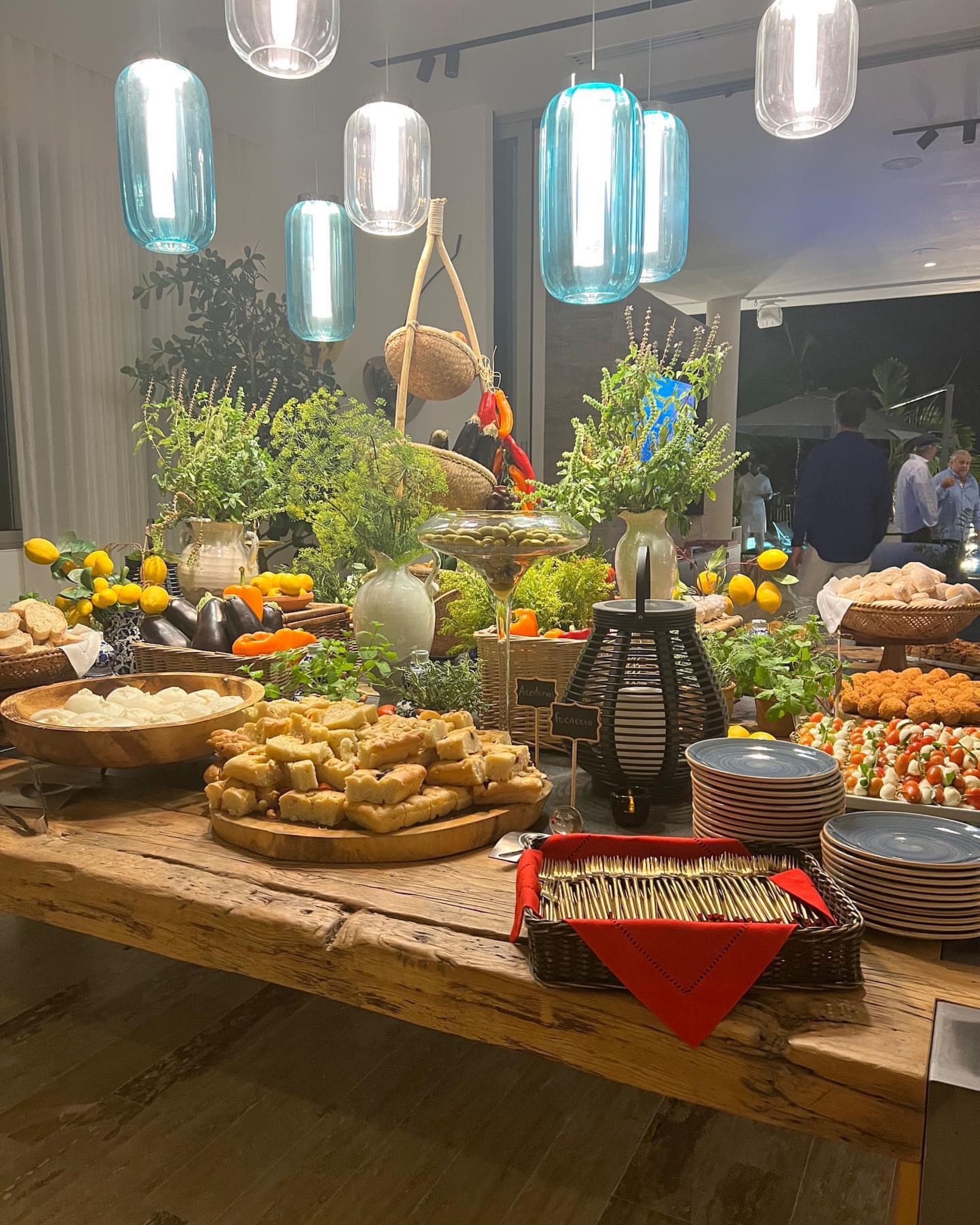 A71667F0-3809-463B-9FA0-482C5C0C3496