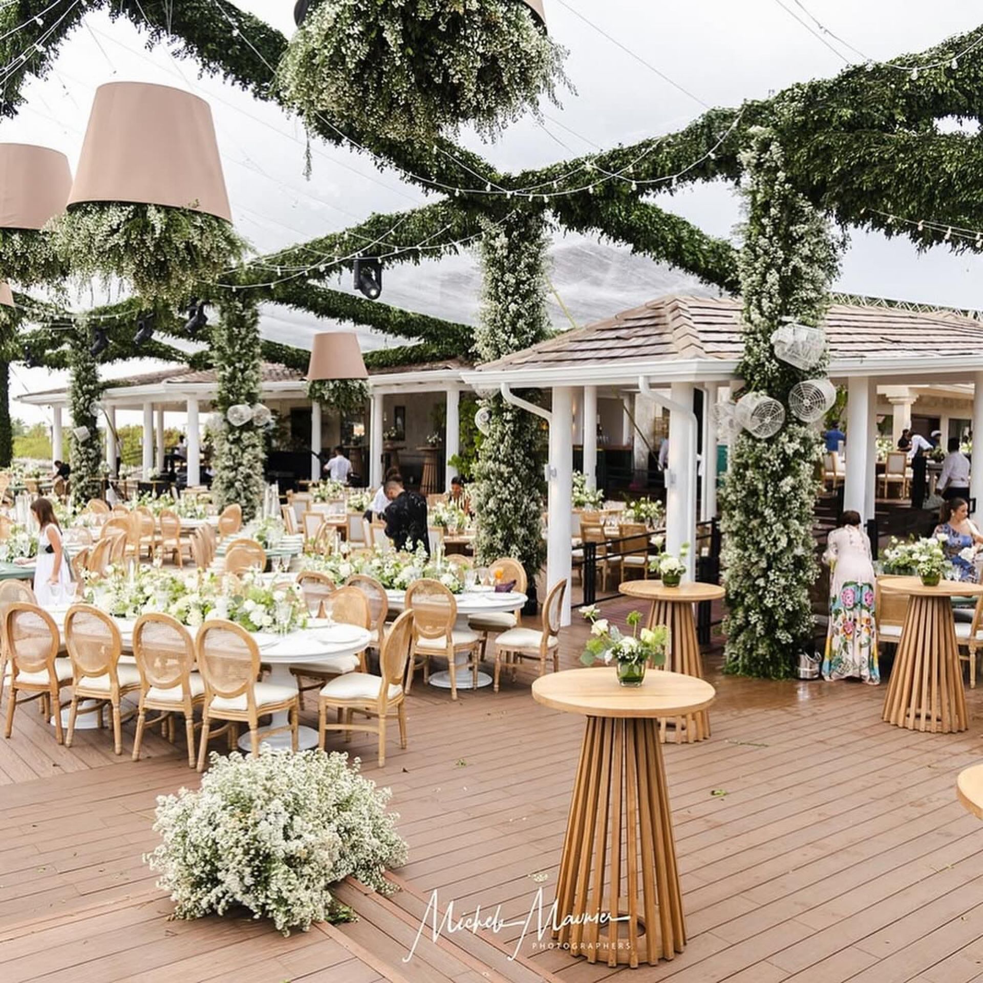 F91AF229-57C7-4870-B077-78D698168B93